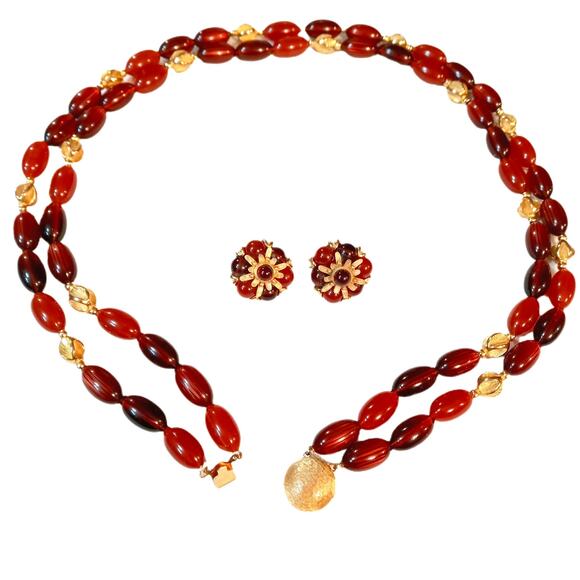 Vintage Faux Tigers Eye Faux Coral Gold Tone ClipOn Earrings and Necklace - Picture 1 of 10